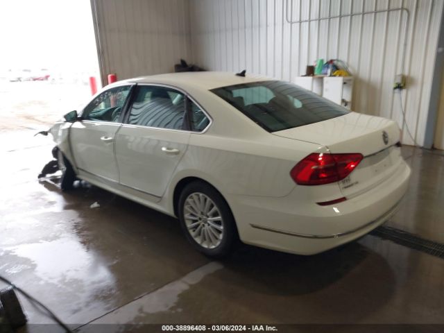 Photo 2 VIN: 1VWBS7A37GC065728 - VOLKSWAGEN PASSAT 