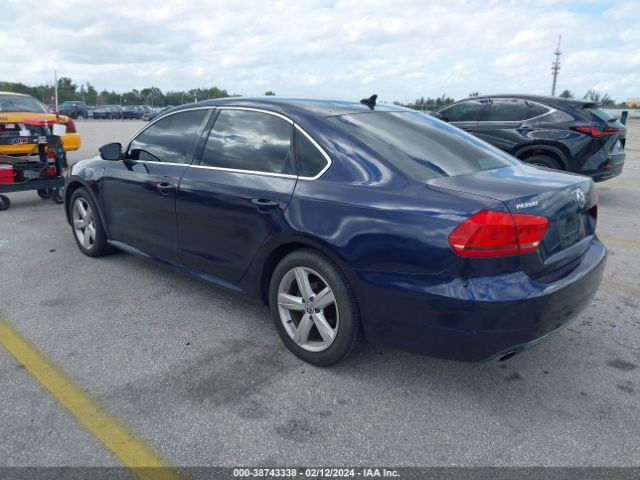 Photo 2 VIN: 1VWBS7A38EC049020 - VOLKSWAGEN PASSAT 