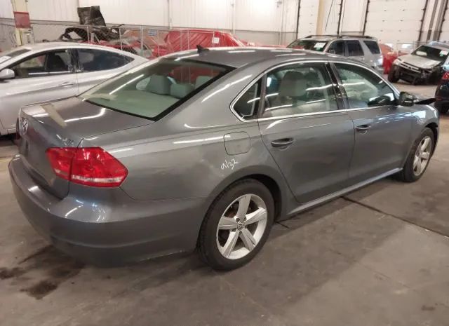 Photo 3 VIN: 1VWBS7A38EC052726 - VOLKSWAGEN PASSAT 