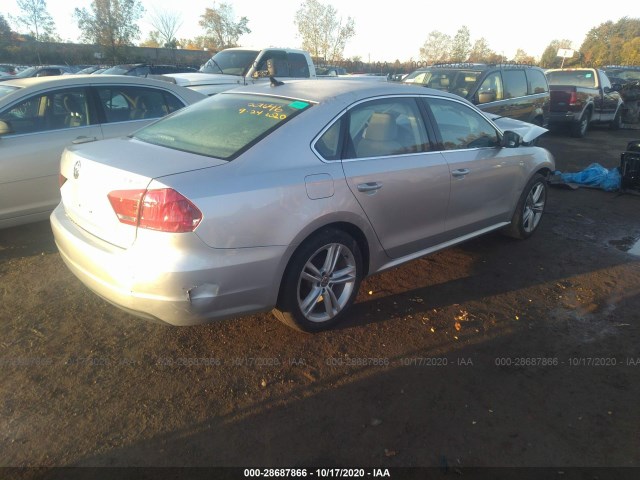 Photo 3 VIN: 1VWBS7A38EC105022 - VOLKSWAGEN PASSAT 