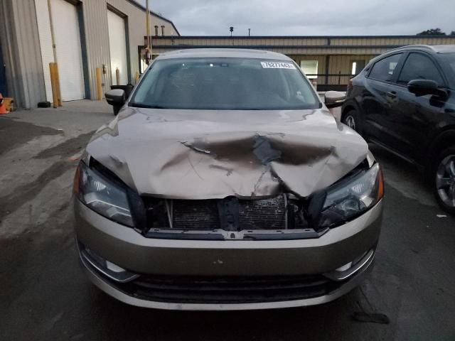 Photo 4 VIN: 1VWBS7A38FC012356 - VOLKSWAGEN PASSAT 