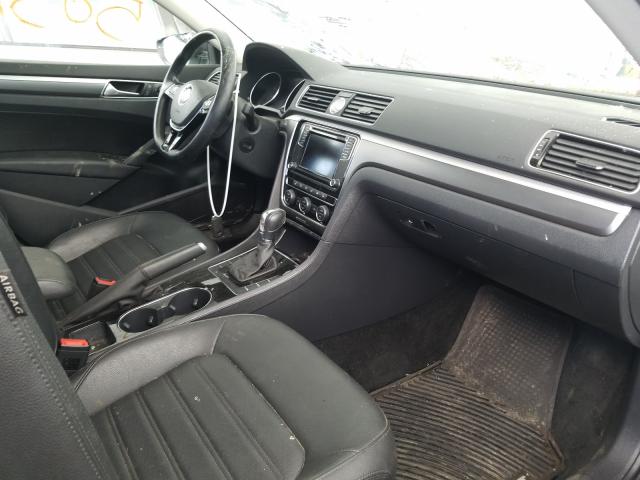 Photo 4 VIN: 1VWBS7A38GC045634 - VOLKSWAGEN PASSAT 