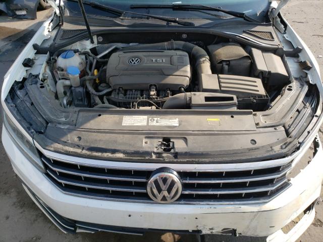 Photo 6 VIN: 1VWBS7A38GC060392 - VOLKSWAGEN PASSAT 