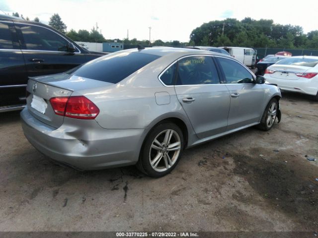 Photo 3 VIN: 1VWBS7A39EC058065 - VOLKSWAGEN PASSAT 