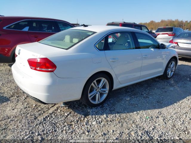 Photo 3 VIN: 1VWBS7A39EC065145 - VOLKSWAGEN PASSAT 