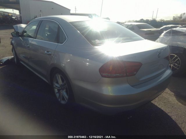 Photo 2 VIN: 1VWBS7A39EC099201 - VOLKSWAGEN PASSAT 