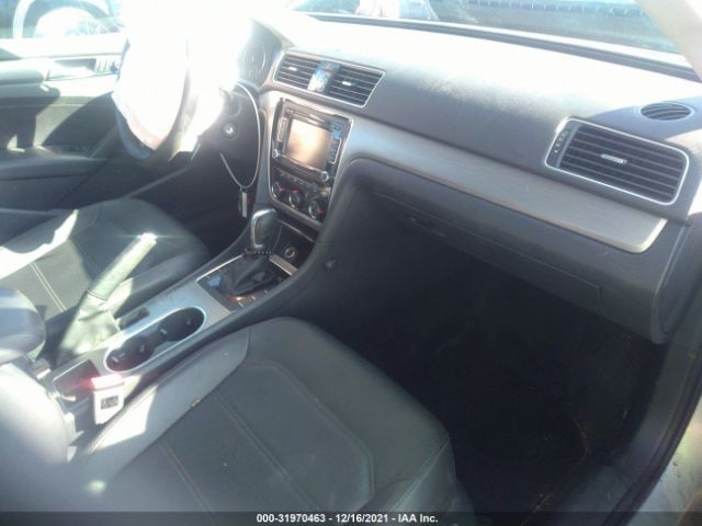 Photo 4 VIN: 1VWBS7A39EC099201 - VOLKSWAGEN PASSAT 