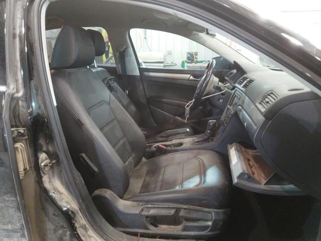 Photo 4 VIN: 1VWBS7A39FC011569 - VOLKSWAGEN PASSAT 