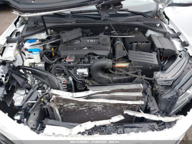 Photo 9 VIN: 1VWBS7A39GC013985 - VOLKSWAGEN PASSAT 