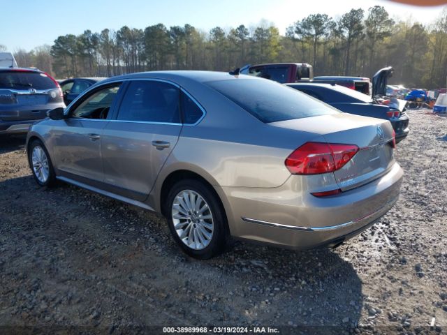 Photo 2 VIN: 1VWBS7A39GC018135 - VOLKSWAGEN PASSAT 