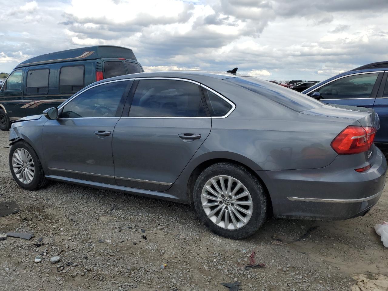 Photo 1 VIN: 1VWBS7A39GC036831 - VOLKSWAGEN PASSAT 