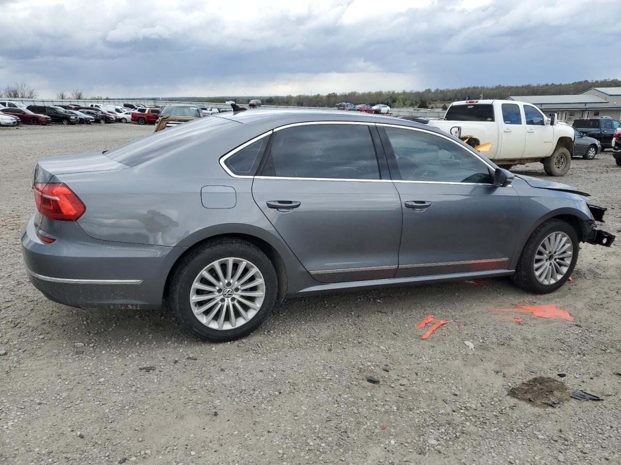 Photo 2 VIN: 1VWBS7A39GC036831 - VOLKSWAGEN PASSAT 