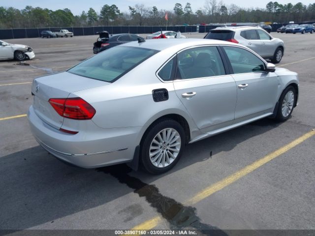 Photo 3 VIN: 1VWBS7A39GC066864 - VOLKSWAGEN PASSAT 