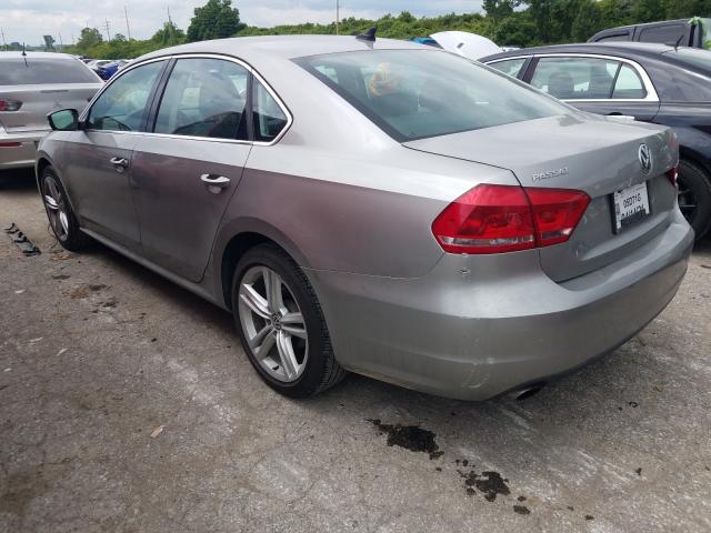 Photo 2 VIN: 1VWBS7A3XEC032834 - VOLKSWAGEN PASSAT 