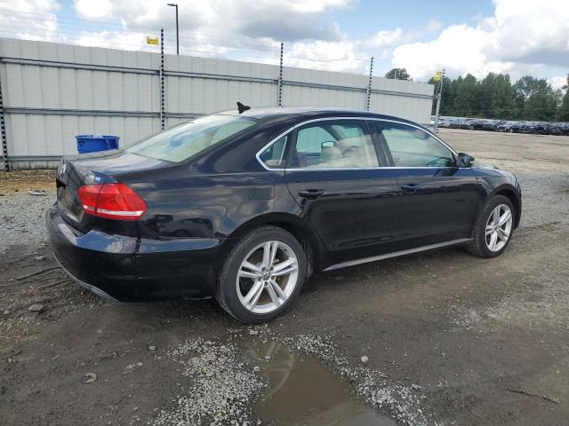 Photo 2 VIN: 1VWBS7A3XEC076008 - VOLKSWAGEN PASSAT 