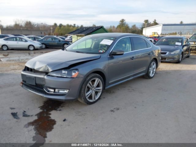 Photo 1 VIN: 1VWBT7A30FC011327 - VOLKSWAGEN PASSAT 