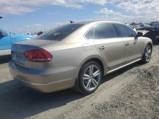 Photo 2 VIN: 1VWBT7A30FC047101 - VOLKSWAGEN PASSAT SE 