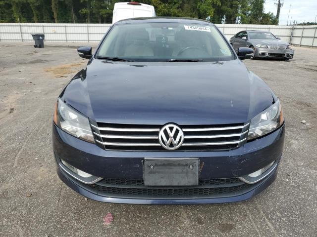 Photo 4 VIN: 1VWBT7A30FC058504 - VOLKSWAGEN PASSAT SE 