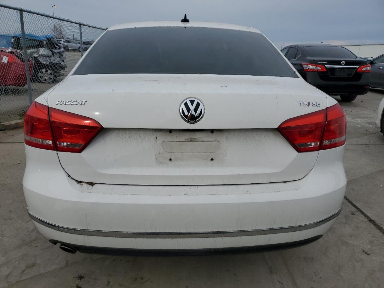 Photo 5 VIN: 1VWBT7A30FC062035 - VOLKSWAGEN PASSAT 