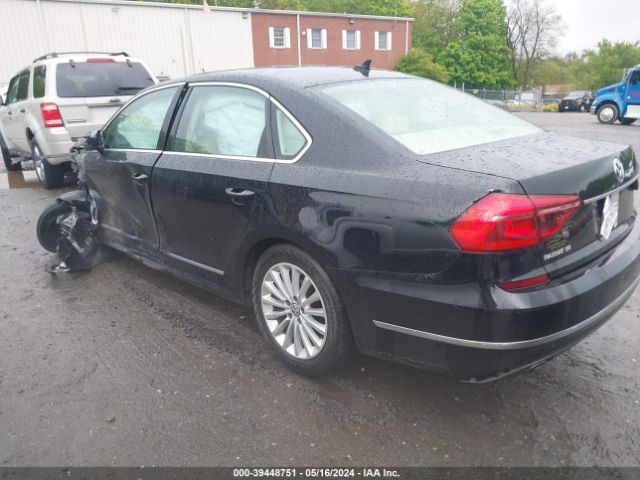 Photo 2 VIN: 1VWBT7A30HC004400 - VOLKSWAGEN PASSAT 