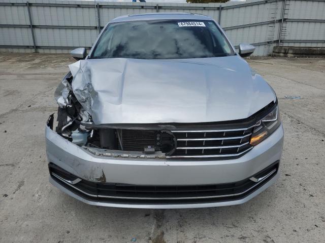 Photo 4 VIN: 1VWBT7A30HC017650 - VOLKSWAGEN PASSAT 