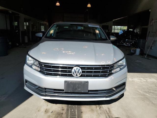 Photo 4 VIN: 1VWBT7A30HC040099 - VOLKSWAGEN PASSAT 