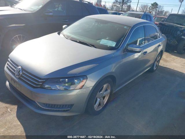 Photo 1 VIN: 1VWBT7A31EC037689 - VOLKSWAGEN PASSAT 