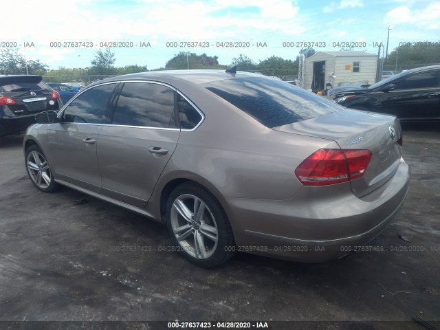 Photo 2 VIN: 1VWBT7A31FC021221 - VOLKSWAGEN PASSAT 