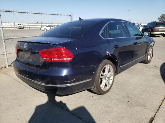 Photo 3 VIN: 1VWBT7A31FC040142 - VOLKSWAGEN PASSAT 