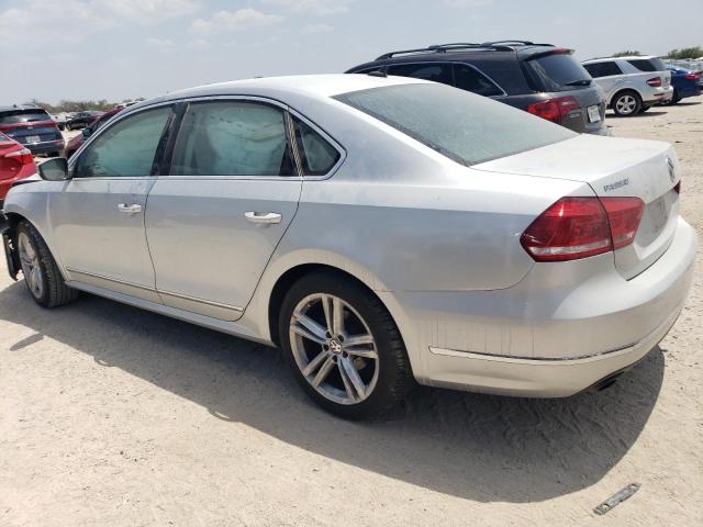 Photo 1 VIN: 1VWBT7A31FC068930 - VOLKSWAGEN PASSAT 