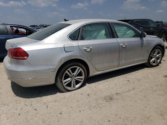 Photo 2 VIN: 1VWBT7A31FC068930 - VOLKSWAGEN PASSAT 