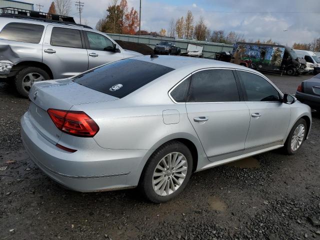 Photo 2 VIN: 1VWBT7A31GC010916 - VOLKSWAGEN PASSAT SE 