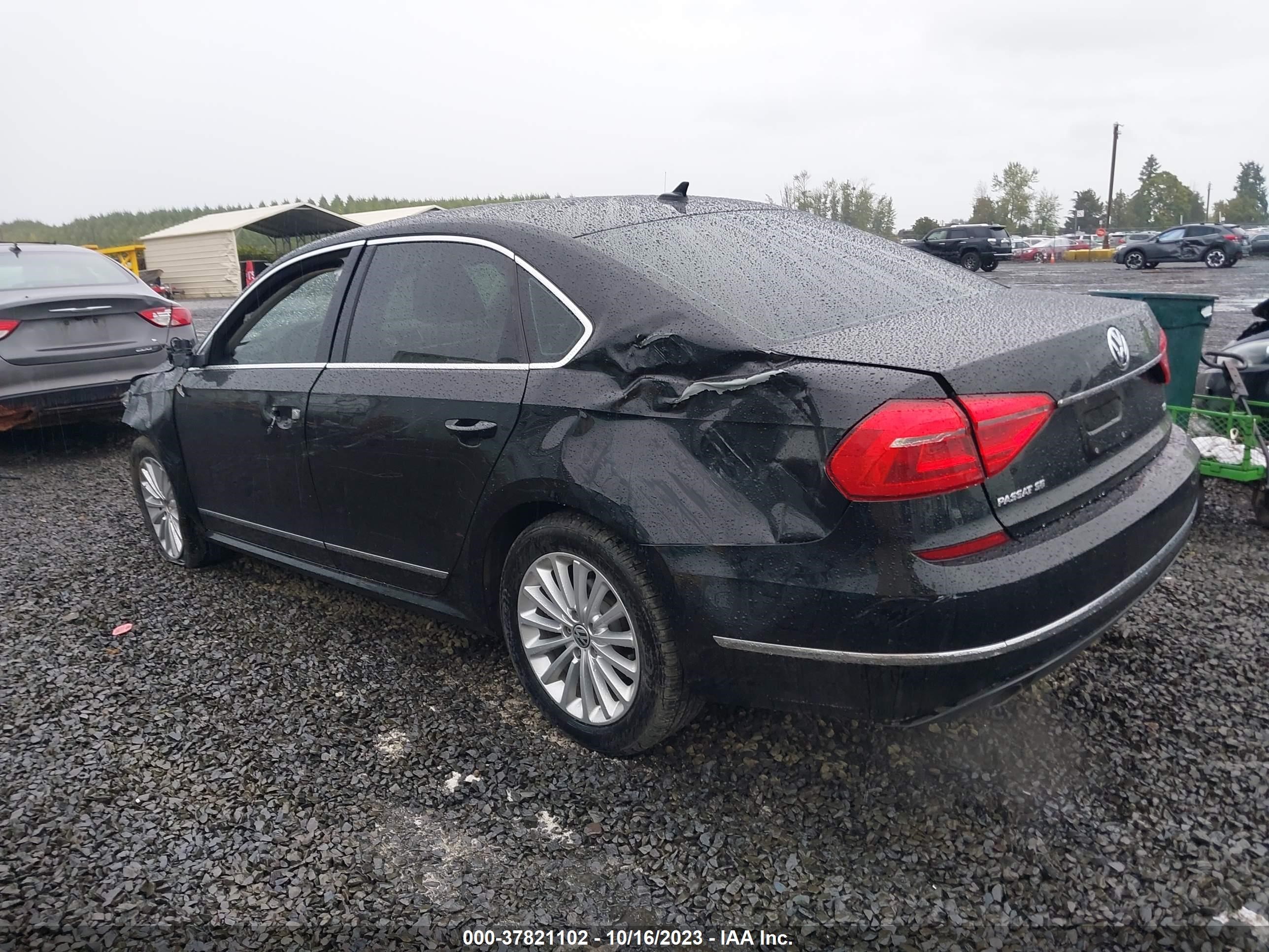 Photo 2 VIN: 1VWBT7A31GC020359 - VOLKSWAGEN PASSAT 