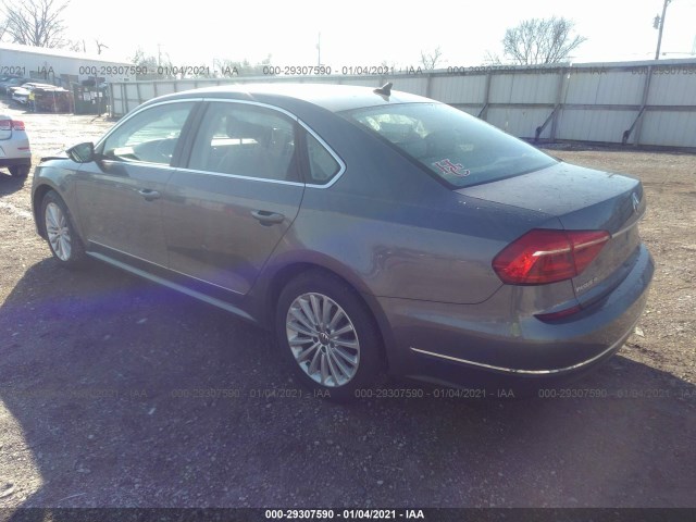 Photo 2 VIN: 1VWBT7A31GC061073 - VOLKSWAGEN PASSAT 