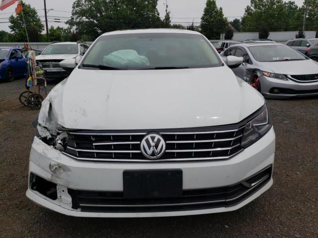 Photo 4 VIN: 1VWBT7A31HC003191 - VOLKSWAGEN PASSAT 