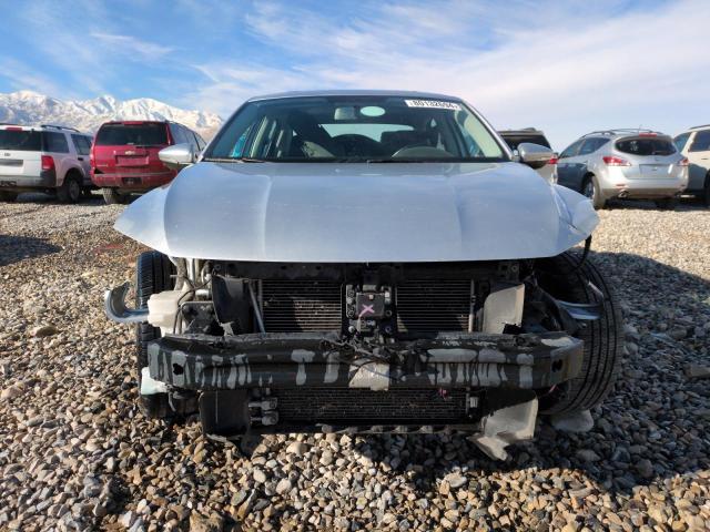 Photo 4 VIN: 1VWBT7A31HC039849 - VOLKSWAGEN PASSAT SE 