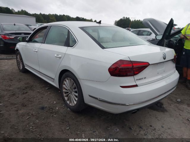 Photo 2 VIN: 1VWBT7A31HC040290 - VOLKSWAGEN PASSAT 