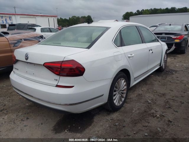 Photo 3 VIN: 1VWBT7A31HC040290 - VOLKSWAGEN PASSAT 