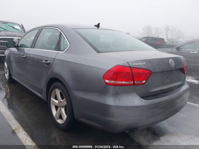 Photo 2 VIN: 1VWBT7A32EC030766 - VOLKSWAGEN PASSAT 