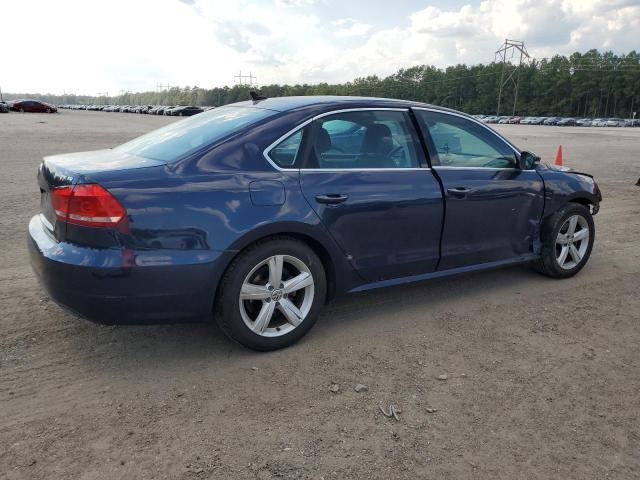 Photo 2 VIN: 1VWBT7A32FC002712 - VOLKSWAGEN PASSAT SE 