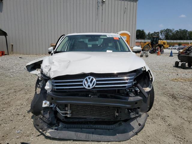 Photo 4 VIN: 1VWBT7A32FC072453 - VOLKSWAGEN PASSAT 