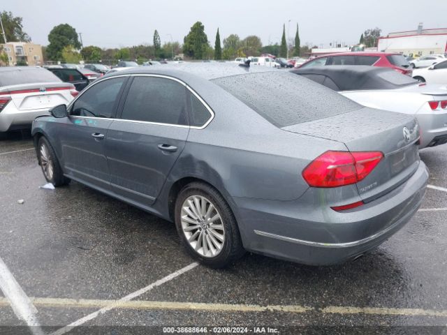 Photo 2 VIN: 1VWBT7A33GC029743 - VOLKSWAGEN PASSAT 