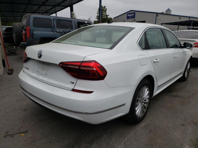 Photo 3 VIN: 1VWBT7A33HC001233 - VOLKSWAGEN PASSAT 