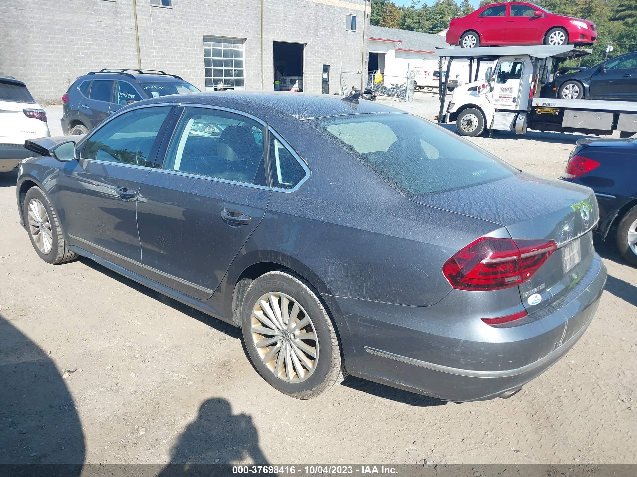 Photo 2 VIN: 1VWBT7A33HC075557 - VOLKSWAGEN PASSAT 