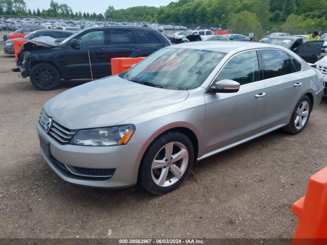 Photo 1 VIN: 1VWBT7A34EC104480 - VOLKSWAGEN PASSAT 