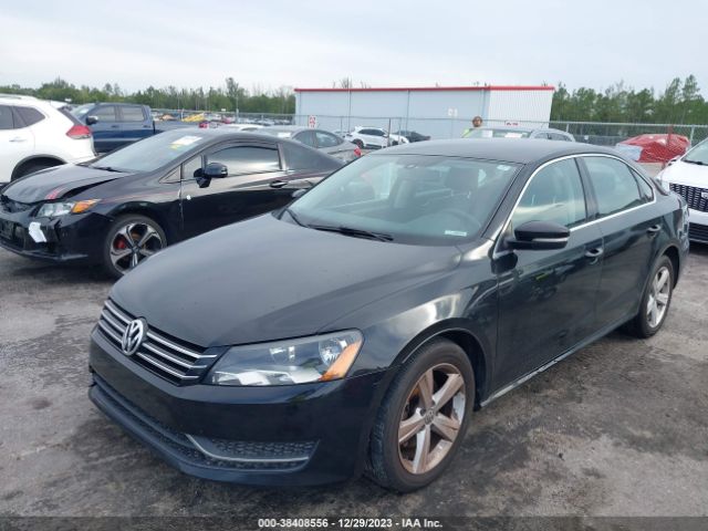 Photo 1 VIN: 1VWBT7A34FC037588 - VOLKSWAGEN PASSAT 