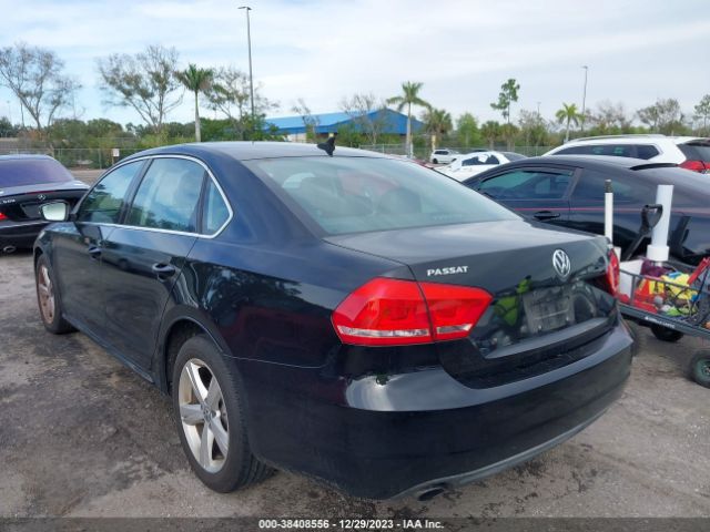 Photo 2 VIN: 1VWBT7A34FC037588 - VOLKSWAGEN PASSAT 