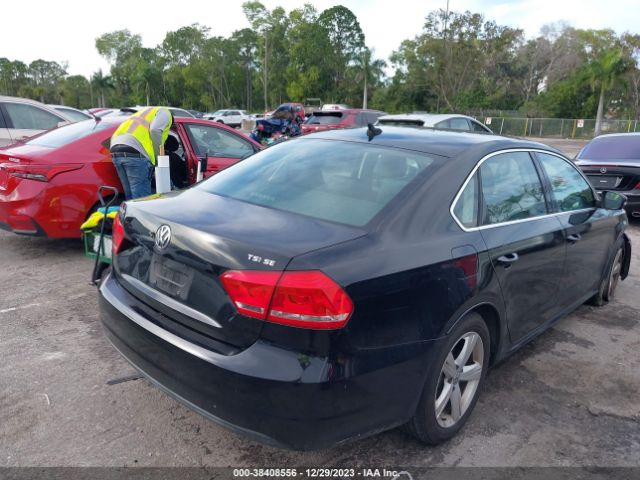 Photo 3 VIN: 1VWBT7A34FC037588 - VOLKSWAGEN PASSAT 