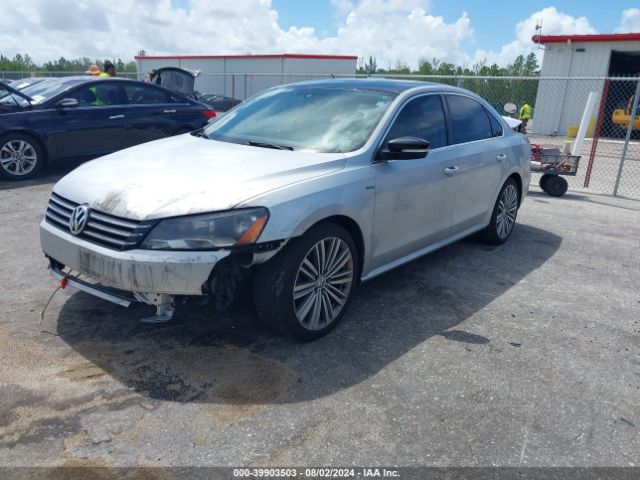 Photo 1 VIN: 1VWBT7A34FC095085 - VOLKSWAGEN PASSAT 