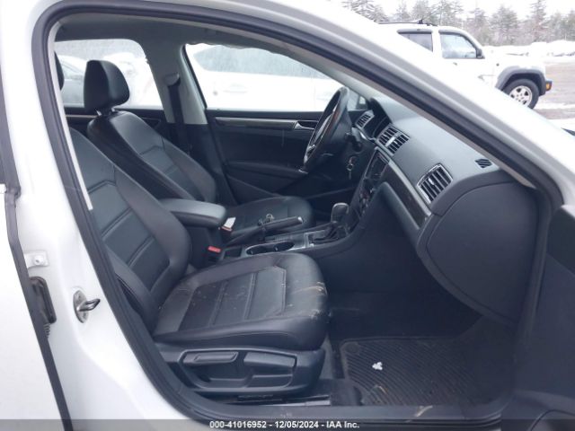 Photo 4 VIN: 1VWBT7A34GC044087 - VOLKSWAGEN PASSAT 